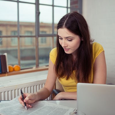 Les emplois disponibles au secteur des adultes